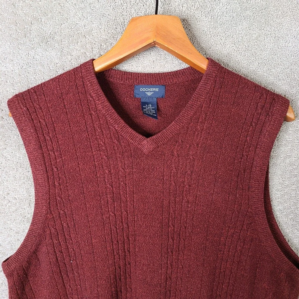 Dockers Sweater Vest Mens Large Maroon Cable Knit V Neck Acrylic Casual Layering